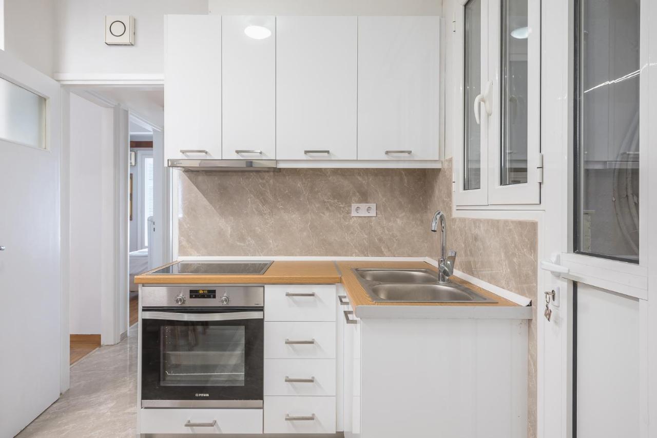 Victoria Best Apartments เอเธนส์ ภายนอก รูปภาพ