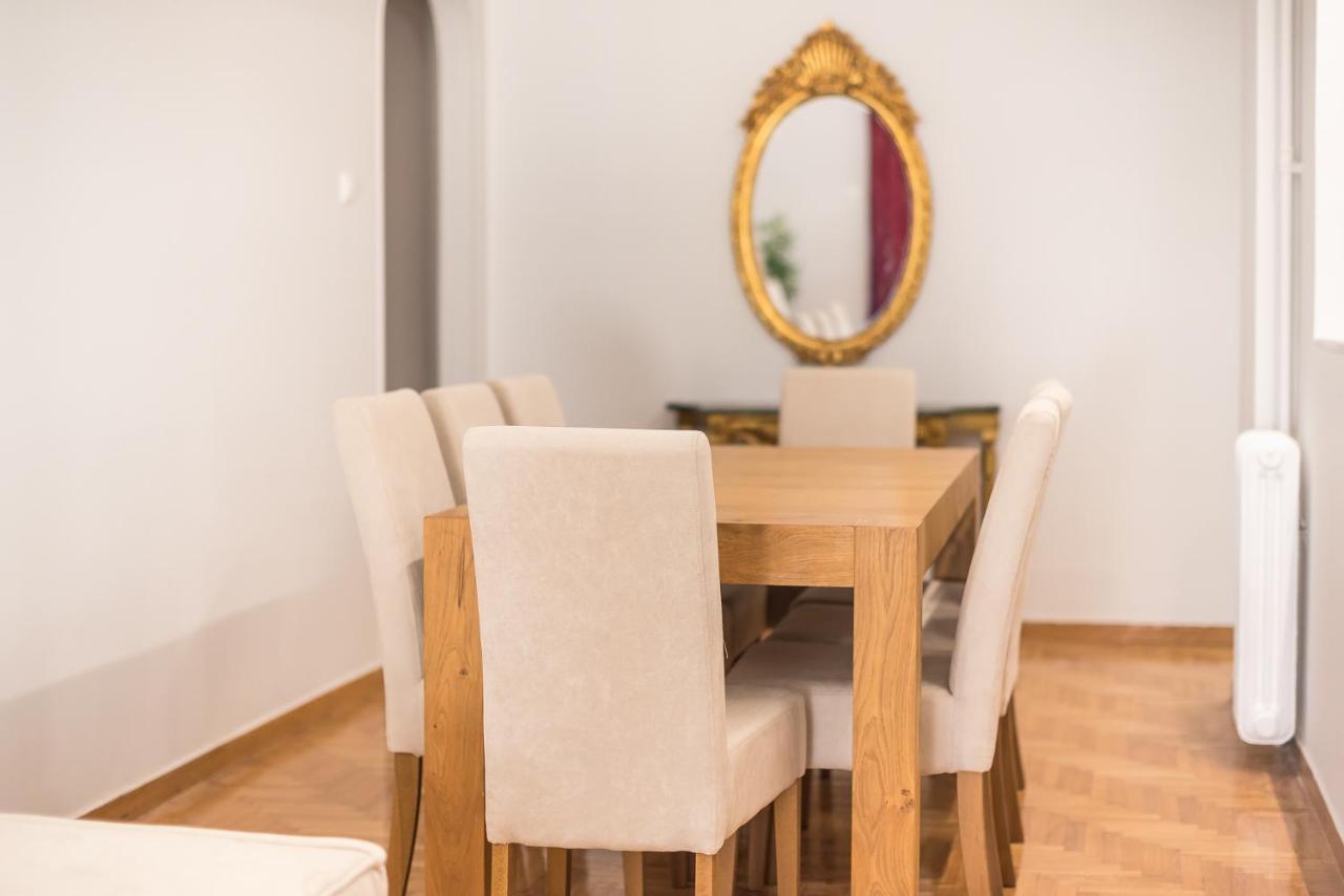 Victoria Best Apartments เอเธนส์ ภายนอก รูปภาพ