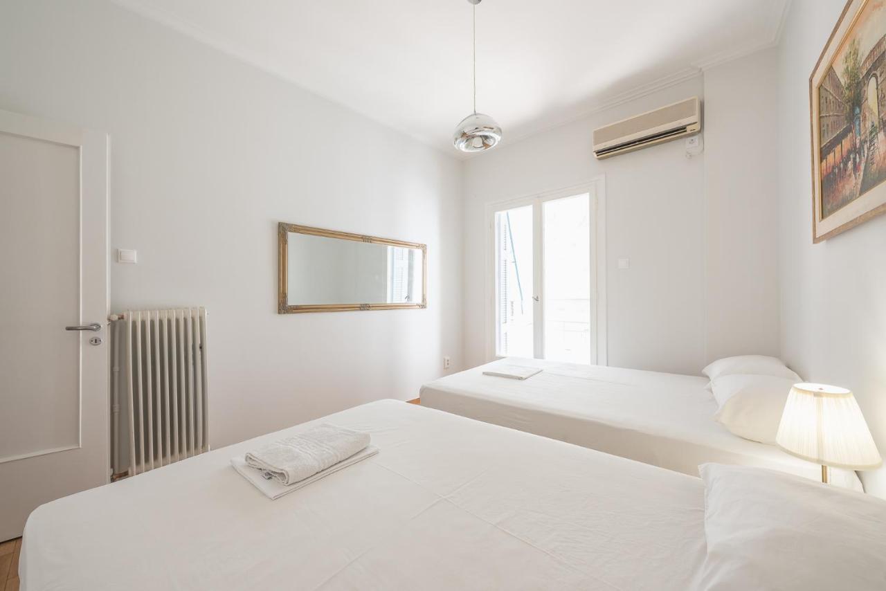 Victoria Best Apartments เอเธนส์ ภายนอก รูปภาพ