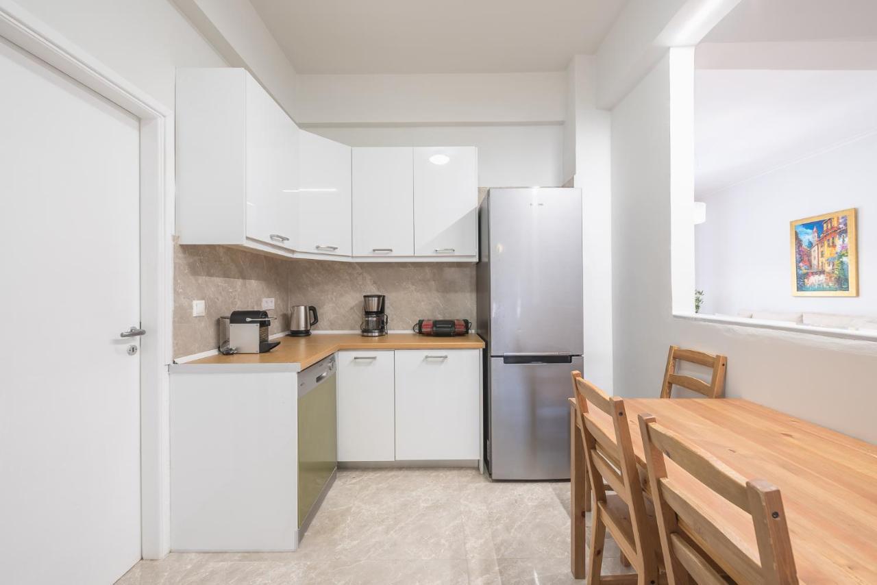 Victoria Best Apartments เอเธนส์ ภายนอก รูปภาพ