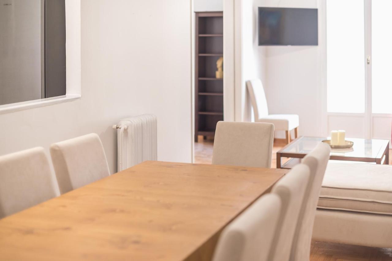 Victoria Best Apartments เอเธนส์ ภายนอก รูปภาพ