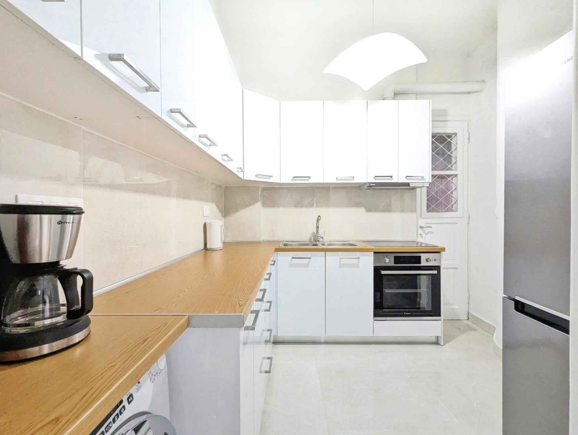 Victoria Best Apartments เอเธนส์ ภายนอก รูปภาพ