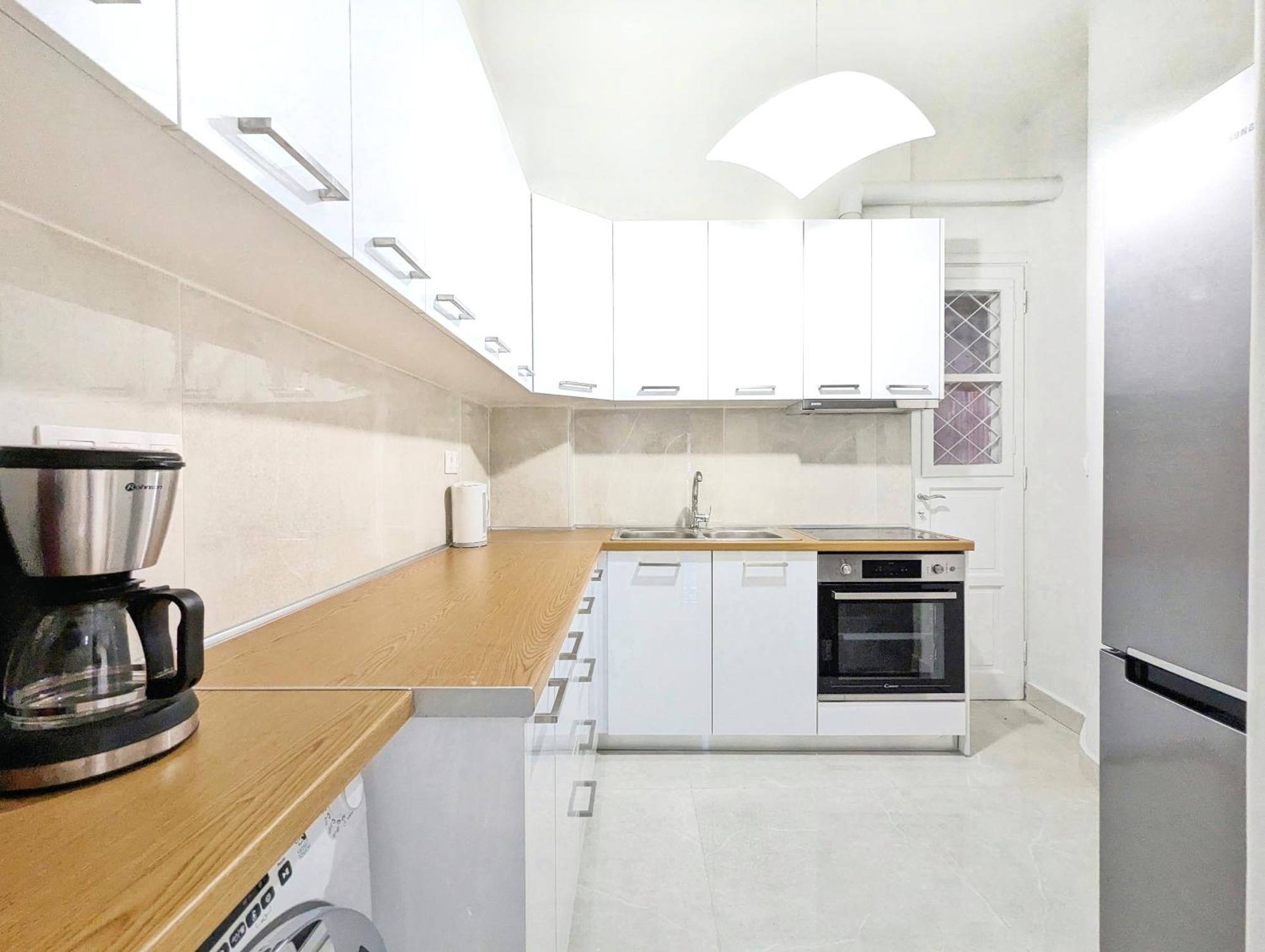 Victoria Best Apartments เอเธนส์ ภายนอก รูปภาพ