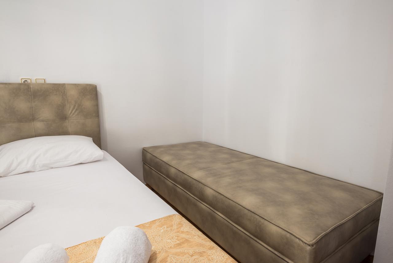 Victoria Best Apartments เอเธนส์ ภายนอก รูปภาพ